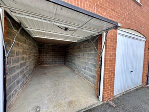 Photo 26- click for photo gallery